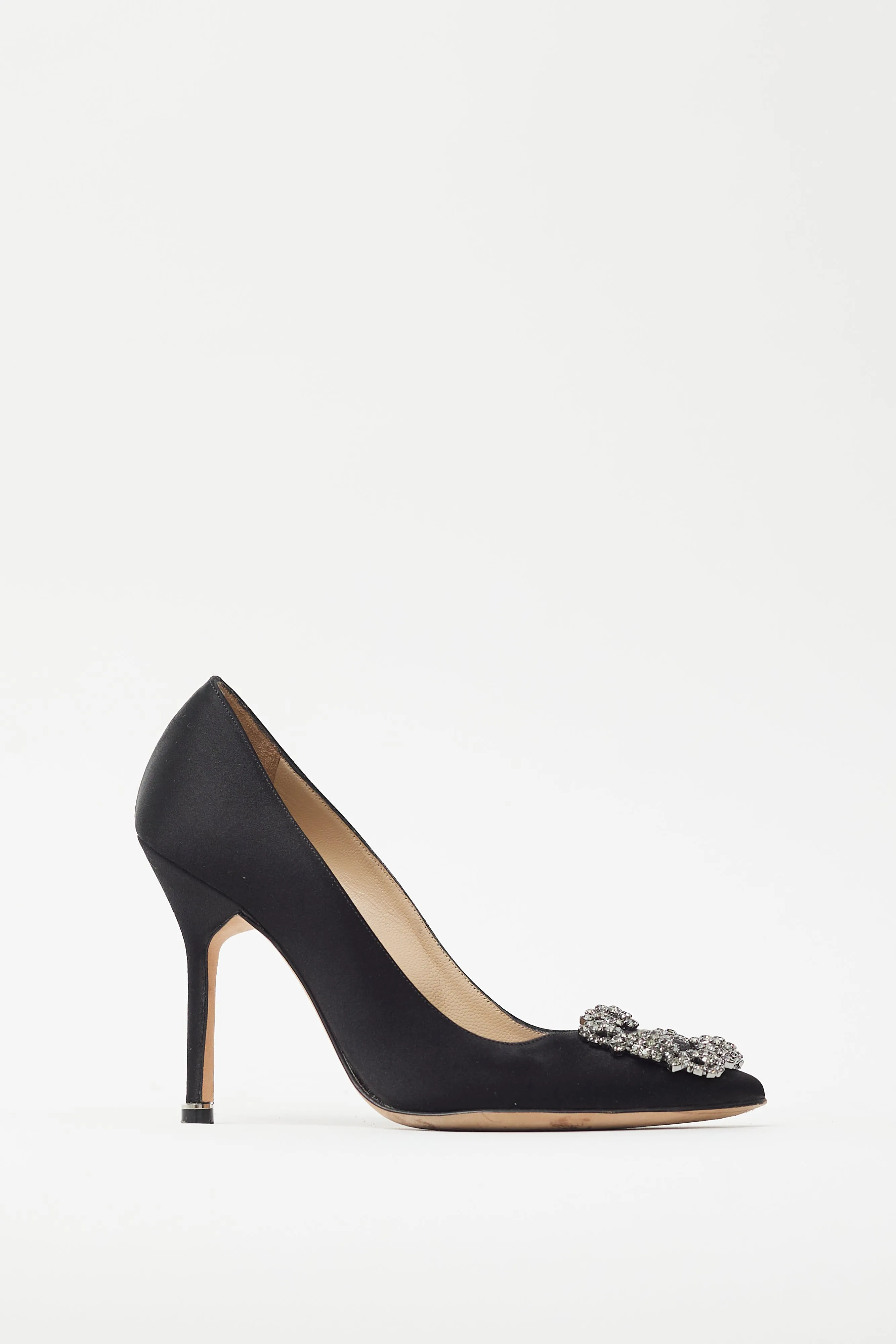 Black Satin Hangisi Embellished Pump
